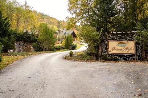 142 Hickory Nut Trl, Sylva, NC 28779 photo 6