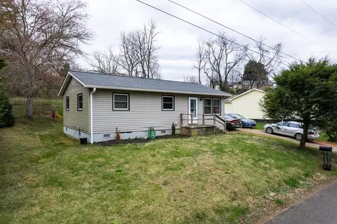 61 Spring St, Franklin, NC 28734 photo 16