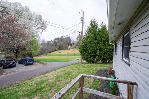 61 Spring St, Franklin, NC 28734 photo 17