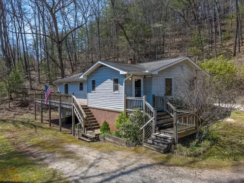 275 Heflin Br, Franklin, NC 28734