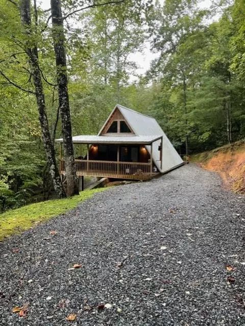 114 Kimberly Ln, Robbinsville Graham, NC 28771
