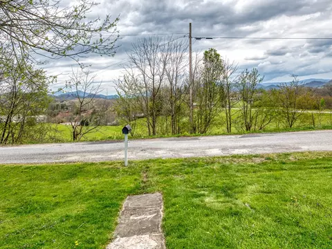 215 Haynes Cv, Clyde, NC 28721 photo 38