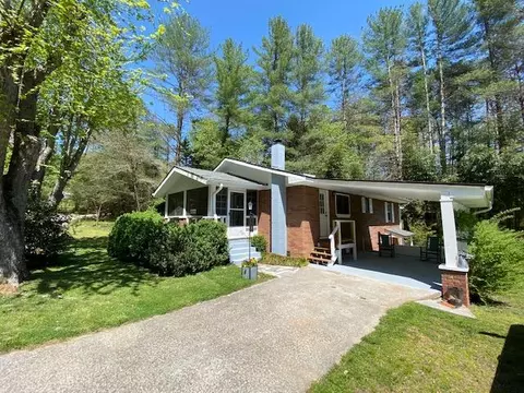 8441 Bryson City, Franklin, NC 28734