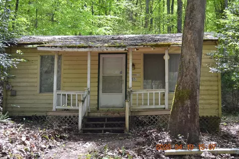 165 Holly Ln, Franklin, NC 28734