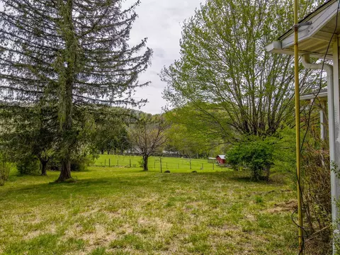 1201 Fulcher Rd, Franklin, NC 28734 photo 5