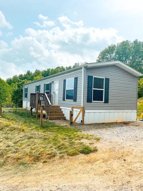 100 Sellers Rd, Sylva, NC 28779 photo 2