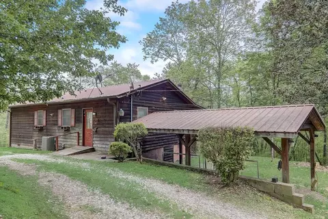 40 Robinhood Ln, Franklin, NC 28734