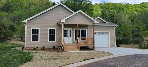 161 Denali Ln, Waynesville, NC 28786