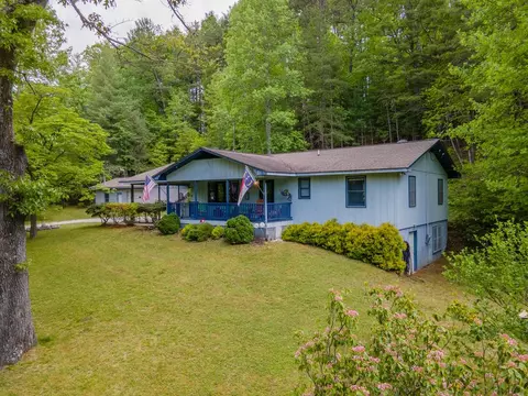 56 Watson Cove Rd, Franklin, NC 28734