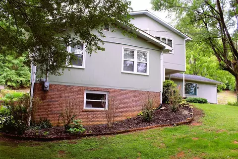 60 Welcome Rdg, Sylva, NC 28779