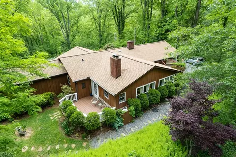 74 Lloyd Ave, Sylva, NC 28779