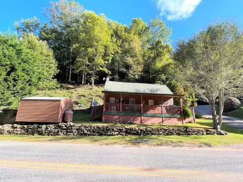3381 Pumpkintown, Sylva, NC 28779