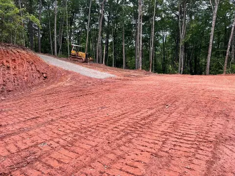 62 Musket Dr, Almond, NC 28702