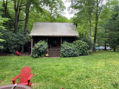 47 Thunderstruck Ln, Hayesville, NC 28904
