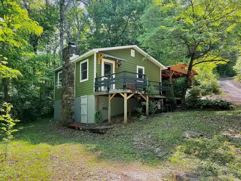 176 Sherrill Dr, Franklin, NC 28734