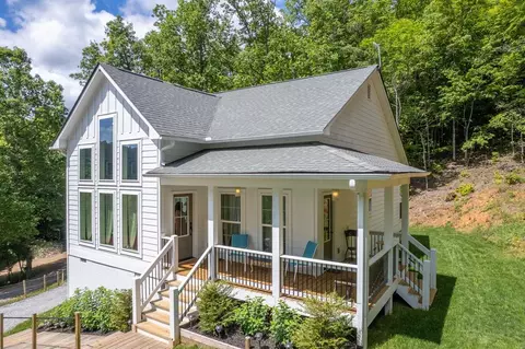 192 Mystic Mountain Rdg, Franklin, NC 28734
