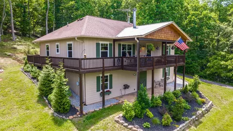 48 Willow Wind Hts, Franklin, NC 28734