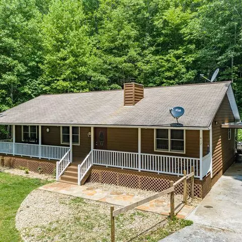417 Muskrat Valley Ln, Franklin, NC 28734