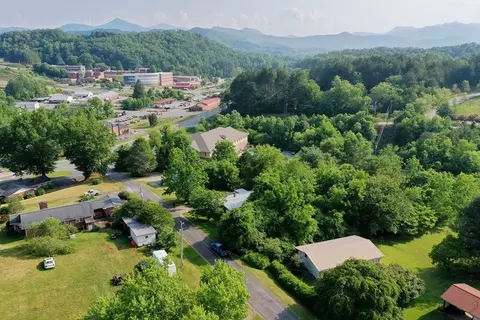 73 Griffin St, Sylva, NC 28779 photo 35