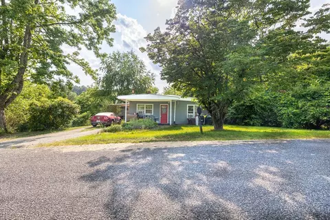 73 Griffin St, Sylva, NC 28779 photo 2