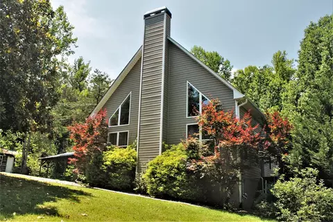 54 Keepsake Ln, Whittier, NC 28789