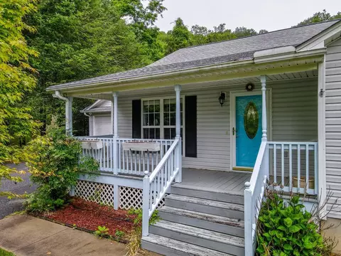 111 Rock Field Way, Sylva, NC 28779 photo 2