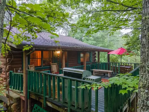364 Leafstone Cir, Sylva, NC 28779