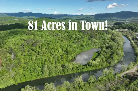 1000 Lakeside Dr, Franklin, NC 28734