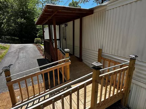 260 Camelot Estates Rd, Franklin, NC 28734