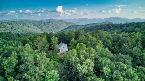 1312 Quest Rdg, Sylva, NC 28779 photo 4