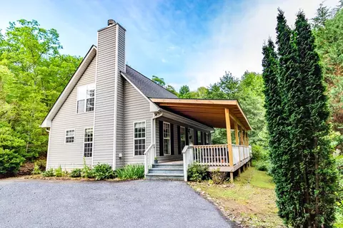 30 Midway Dr, Sylva, NC 28779