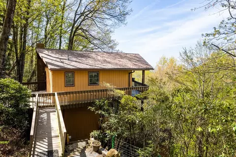 75 Scofield Rd, Franklin, NC 28734