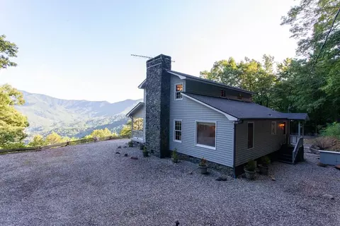 692 Stecoah Heights Rd, Robbinsville, NC 28771