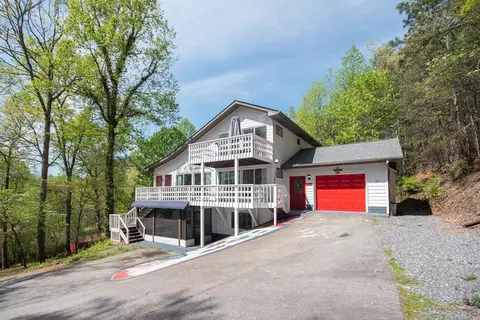 245 Mccall Cir, Franklin, NC 28734