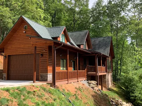 1551 Still Branch Rd, Sylva, NC 28779