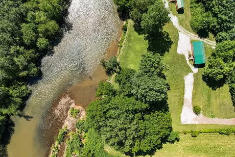 9768 Bryson City Rd, Franklin, NC 28734