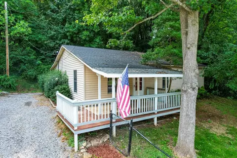 120 Bryson St, Waynesville, NC 28786