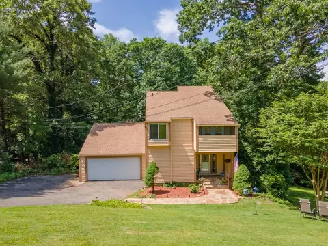 47 Brookside Dr, Franklin, NC 28734 photo 2