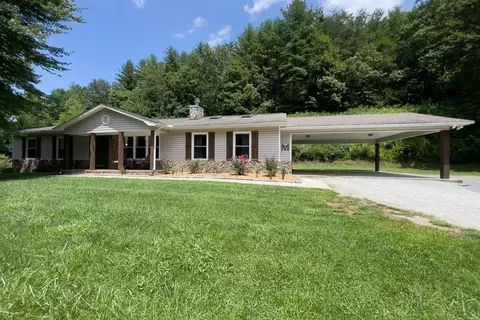 2140 Snowbird Rd, Robbinsville, NC 28771