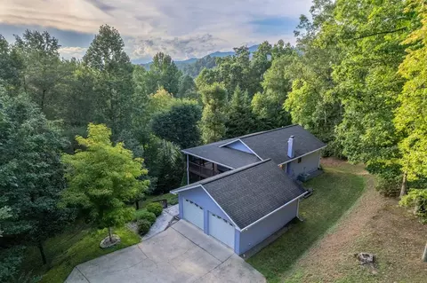 15 Sky Ridge Ct, Sylva, NC 28779 photo 2