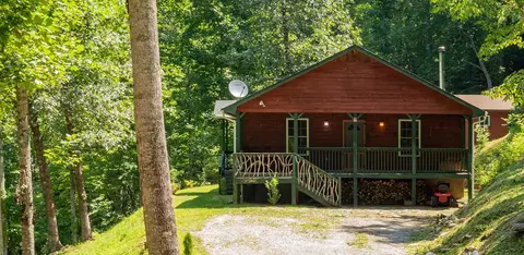 1273 Levi Mathis Rd, Whittier, NC 28789