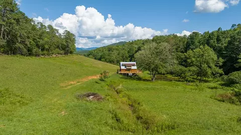 100 Saldeer Mountain Rd, Franklin, NC 28734