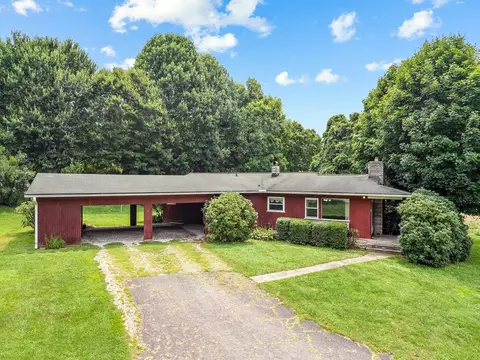 236 Reinerston Dr, Waynesville, NC 28786