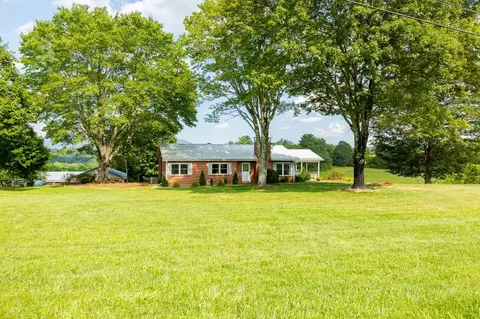 3761 Bryson City Rd, Franklin, NC 28734