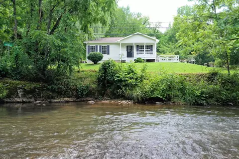 11 Cornflower Ln, Dillsboro, NC 28725