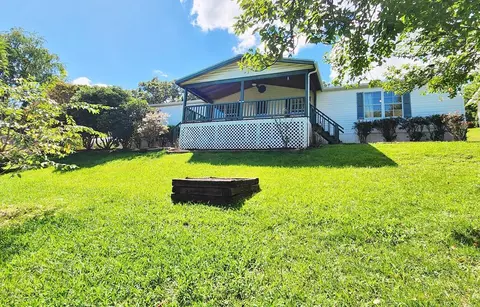 39 Brookshire Ct, Franklin, NC 28734