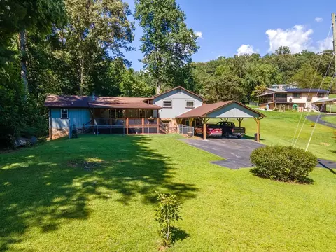 117 High Point Dr, Franklin, NC 28734