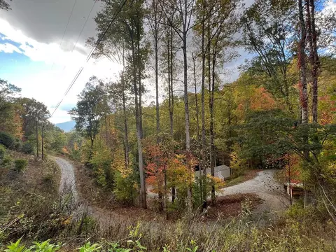 4963 Grassy Br, Bryson City, NC 28713