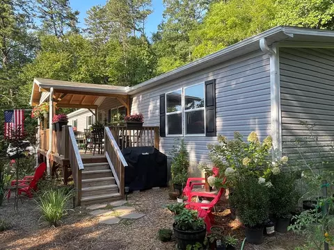 122 Clear Creek Rdg, Sylva, NC 28779
