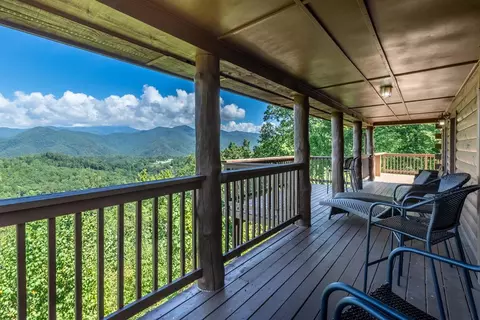 480 Lookout Pt, Bryson City, NC 28713